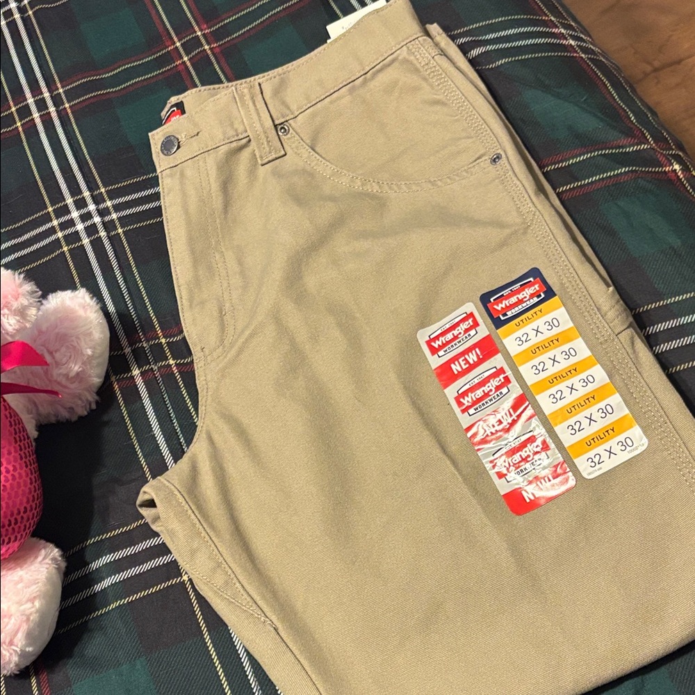 BNWT MENS WRANGLER WORK PANTS